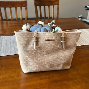 Beautiful Michael Kors handbag.